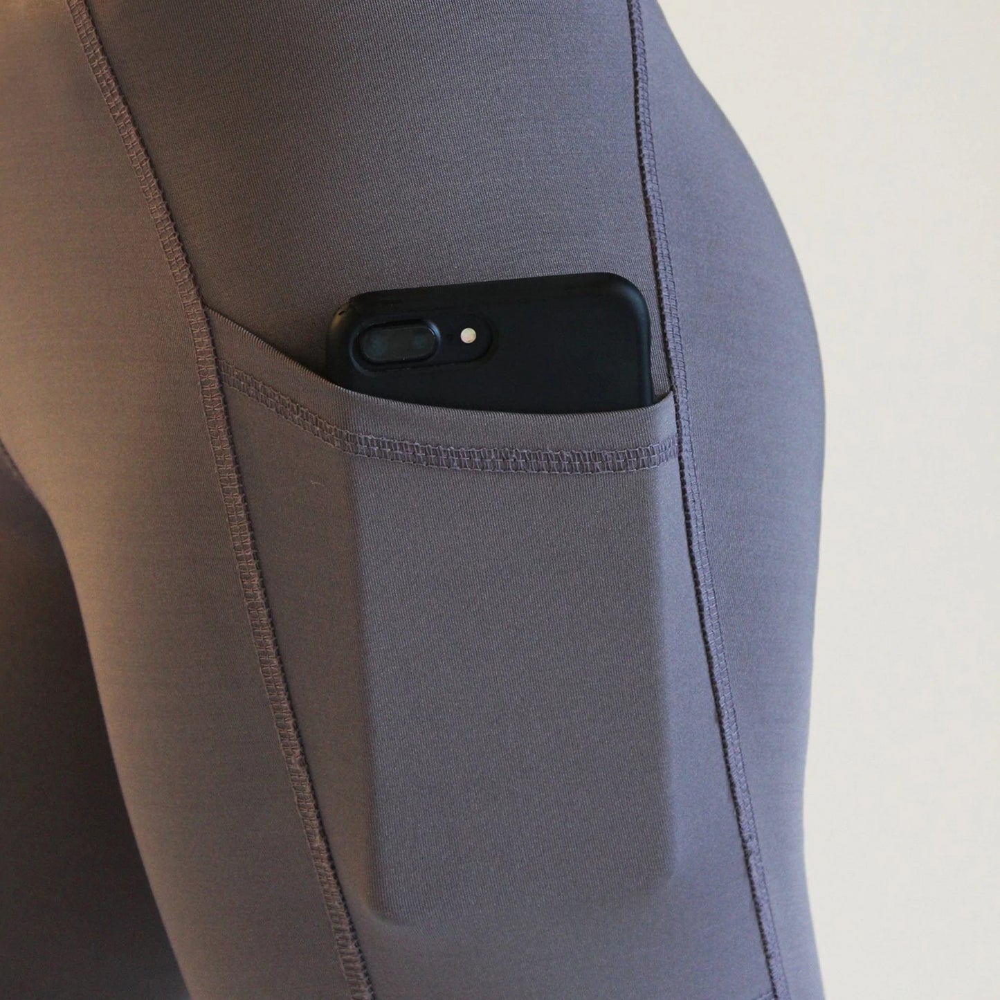 Gallop silicon knee leggings with phone pocket